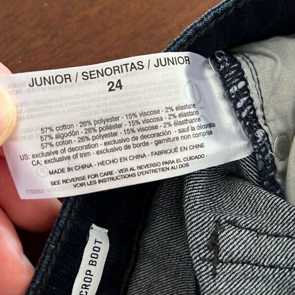 William Rast Midrise Crop Boot Cut Dark Wash Jeans Women’s 24 - Picture 8 of 9